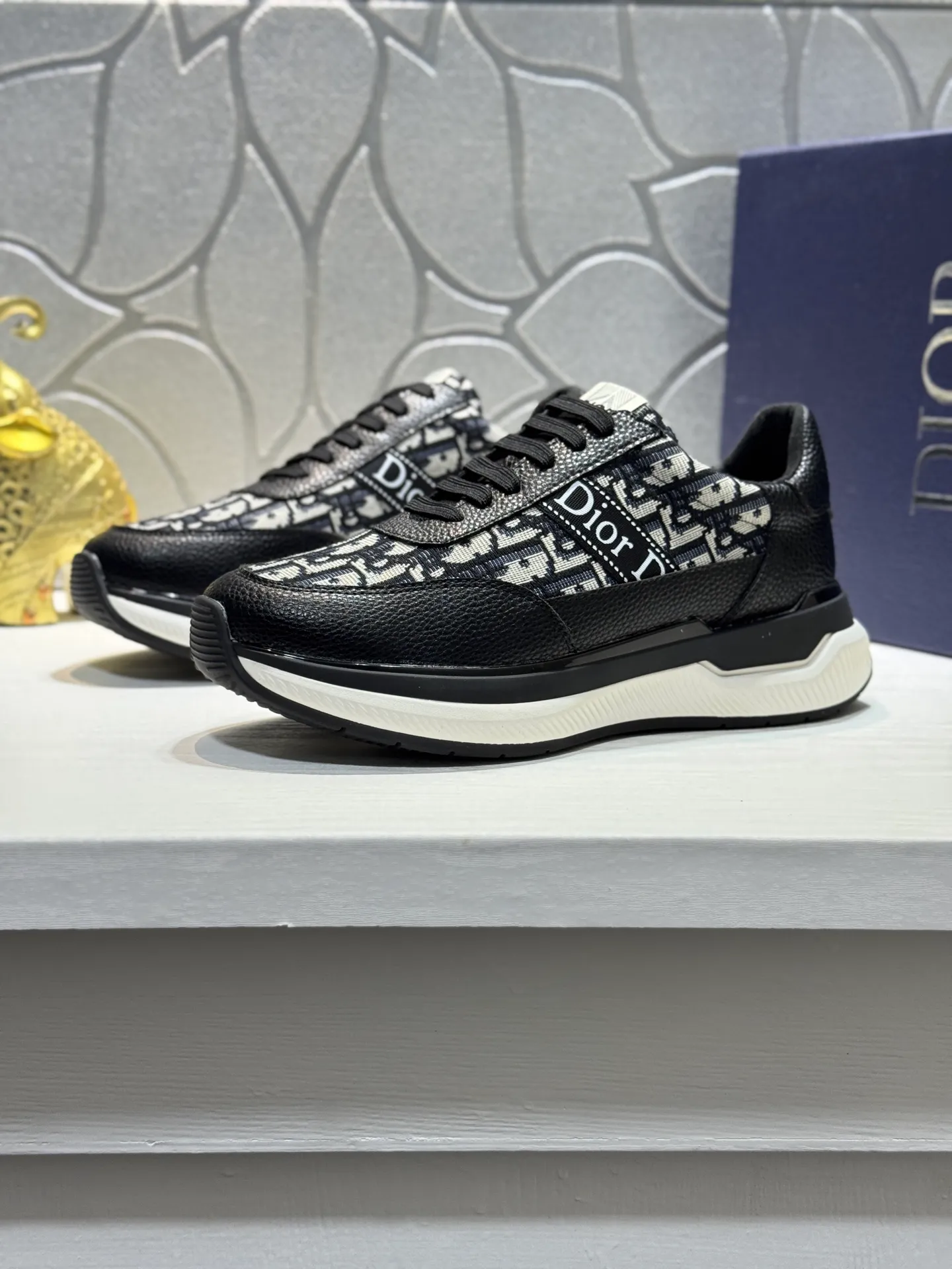 Men's shoes 💰440 [New model] 🦑🦑Dio* (Dior) sneakers, the latest model from the official website 🎁casual and fashionable high-top men's shoes 👟hot style 💥 simple and elegant version, exclusive for trendy men. Unique official website's latest brand elements 👑original decoration, imported cowhide with classic fabrics, fashionable and generous accessories, sheepskin lining, ✅ wear-resistant casual outsole. Size: 38-44 (45 customized